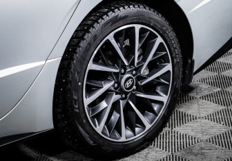 Подержанный автомобиль Hyundai Sonata 2022 года (15 фото)