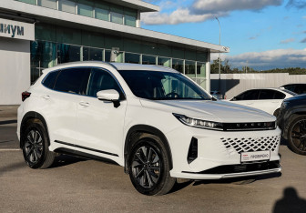 Подержанный автомобиль Exeed LX 2024 года (3 фото)