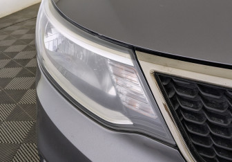 Подержанный автомобиль Kia Rio Hatchback 2016 года (11 фото)