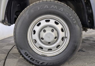 Подержанный автомобиль УАЗ Pickup 2024 года (12 фото)