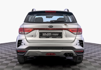 Подержанный автомобиль Kia Rio Hatchback 2021 года (6 фото)