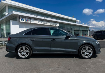 Подержанный автомобиль Audi A3 Sedan 2020 года (4 фото)
