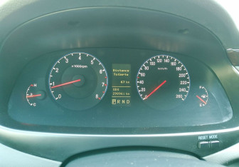 Подержанный автомобиль Hyundai Grandeur 2008 года (14 фото)