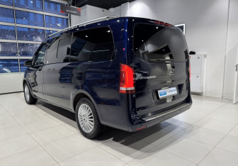 Подержанный автомобиль Mercedes-Benz Vito 2018 года (6 фото)