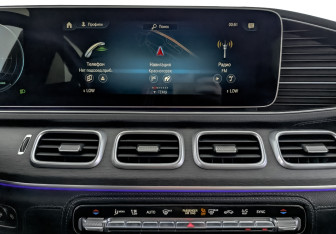 Подержанный автомобиль Mercedes-Benz GLE 2021 года (16 фото)