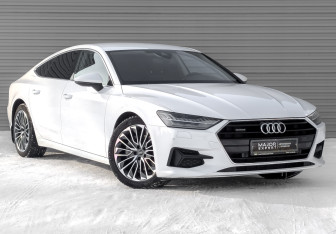Подержанный автомобиль Audi A7 2022 года (3 фото)