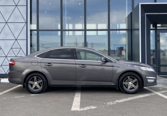 Подержанный автомобиль Ford Mondeo Sedan 2012 года (4 фото)