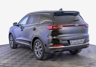 Подержанный автомобиль Chery Tiggo 7 Pro 2022 года (7 фото)
