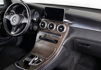 Подержанный автомобиль Mercedes-Benz GLC Coupe 2017 года (10 фото)