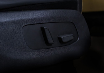 Подержанный автомобиль Kia Carnival 2021 года (17 фото)