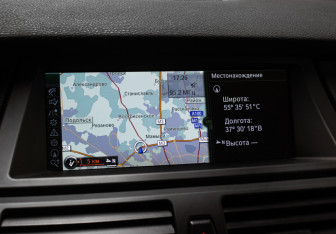 Подержанный автомобиль BMW X6 2012 года (19 фото)