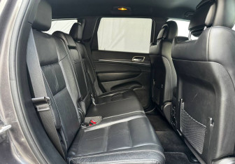 Подержанный автомобиль Jeep Grand Cherokee 2014 года (11 фото)