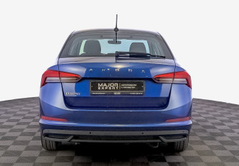 Подержанный автомобиль Skoda Rapid Liftback 2021 года (6 фото)