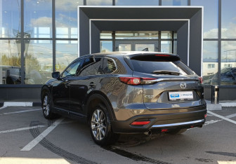 Подержанный автомобиль Mazda CX-9 2019 года (7 фото)