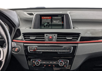 Подержанный автомобиль BMW X1 2018 года (17 фото)