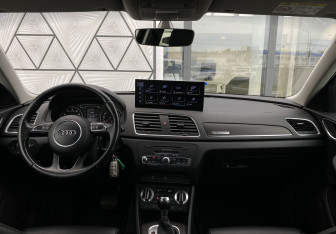 Подержанный автомобиль Audi Q3 2014 года (11 фото)