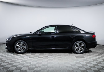 Подержанный автомобиль Audi A4 Sedan 2021 года (8 фото)