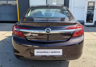 Подержанный автомобиль Opel Insignia Liftback 2013 года (6 фото)
