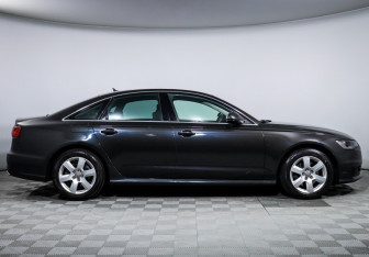 Подержанный автомобиль Audi A6 Sedan 2015 года (4 фото)