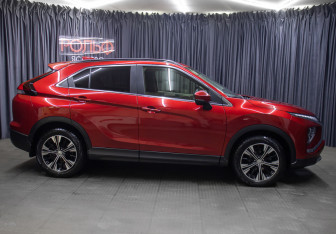 Подержанный автомобиль Mitsubishi Eclipse Cross 2021 года (4 фото)