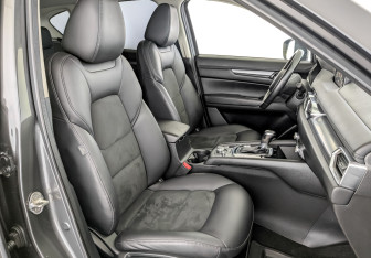 Подержанный автомобиль Mazda CX-5 2020 года (24 фото)