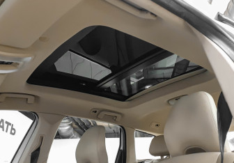 Подержанный автомобиль Volvo XC60 2015 года (18 фото)