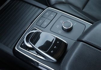 Подержанный автомобиль Mercedes-Benz GLE 2018 года (19 фото)