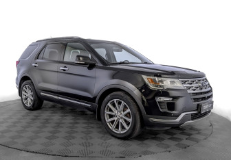 Подержанный автомобиль Ford Explorer 2018 года (3 фото)