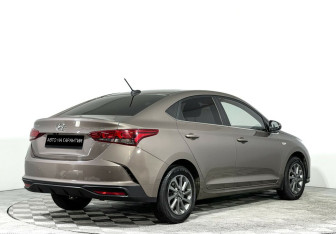 Подержанный автомобиль Hyundai Solaris Sedan 2022 года (5 фото)