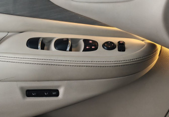 Подержанный автомобиль Nissan Murano Suv 2017 года (16 фото)