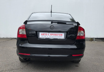 Подержанный автомобиль Skoda Octavia Liftback 2013 года (6 фото)