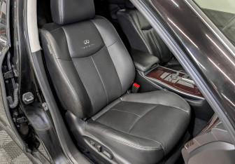 Подержанный автомобиль Infiniti M Sedan 2013 года (24 фото)