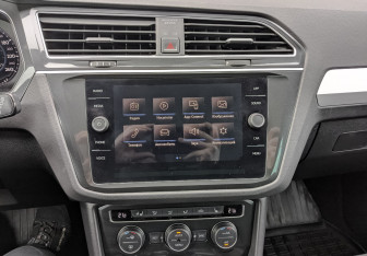 Подержанный автомобиль Volkswagen Tiguan 2017 года (14 фото)
