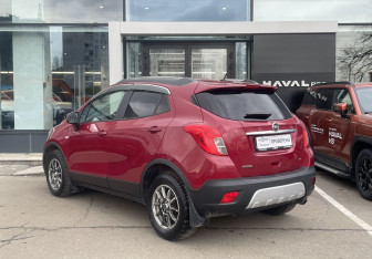Подержанный автомобиль Opel Mokka 2013 года (7 фото)