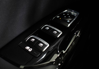 Подержанный автомобиль Kia K5 2025 года (20 фото)