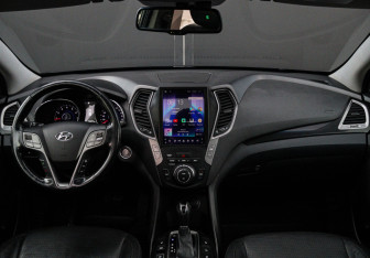 Подержанный автомобиль Hyundai Santa Fe 2013 года (9 фото)