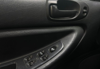 Подержанный автомобиль ГАЗ Volga Siber 2009 года (20 фото)