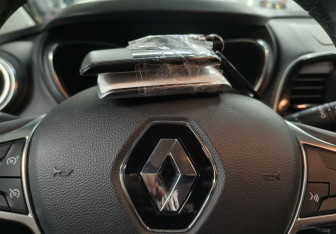 Подержанный автомобиль Renault Kaptur 2020 года (17 фото)