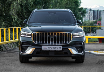 Подержанный автомобиль Geely Monjaro 2025 года (2 фото)