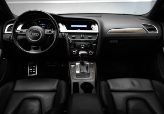 Подержанный автомобиль Audi A4 Sedan 2015 года (8 фото)