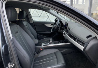 Подержанный автомобиль Audi A4 Sedan 2020 года (24 фото)