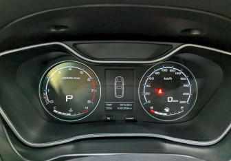 Подержанный автомобиль Geely Emgrand X7 2020 года (26 фото)
