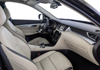 Подержанный автомобиль Infiniti QX50 2021 года (13 фото)