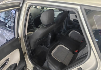 Подержанный автомобиль Kia Ceed Wagon 2015 года (13 фото)