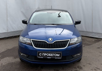 Подержанный автомобиль Skoda Rapid Liftback 2018 года (2 фото)