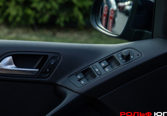 Подержанный автомобиль Volkswagen Tiguan 2012 года (13 фото)
