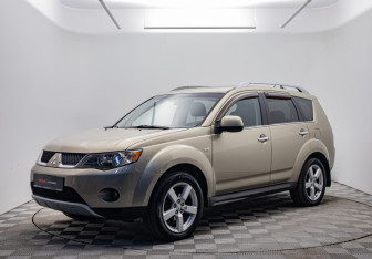 Подержанный автомобиль Mitsubishi Outlander 2008 года (1 фото)