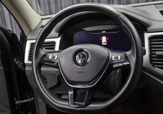 Подержанный автомобиль Volkswagen Teramont 2018 года (18 фото)