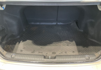 Подержанный автомобиль Kia Rio Sedan 2013 года (13 фото)