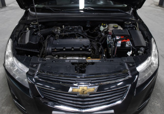 Подержанный автомобиль Chevrolet Cruze Hatchback 2014 года (9 фото)